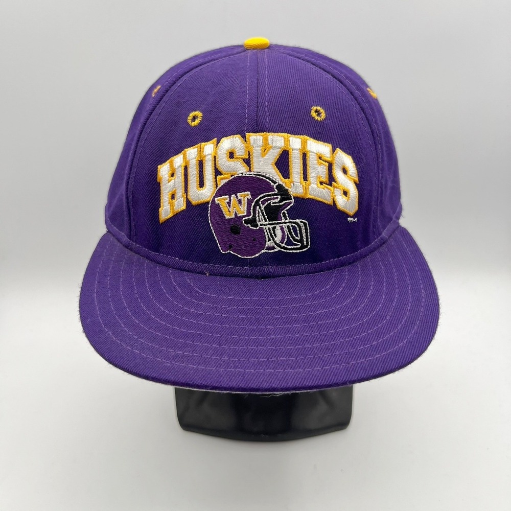 Vintage 90s‎ Washington Huskies Snapback Hat Purple Gold UW Helmet Logo Wool Cap